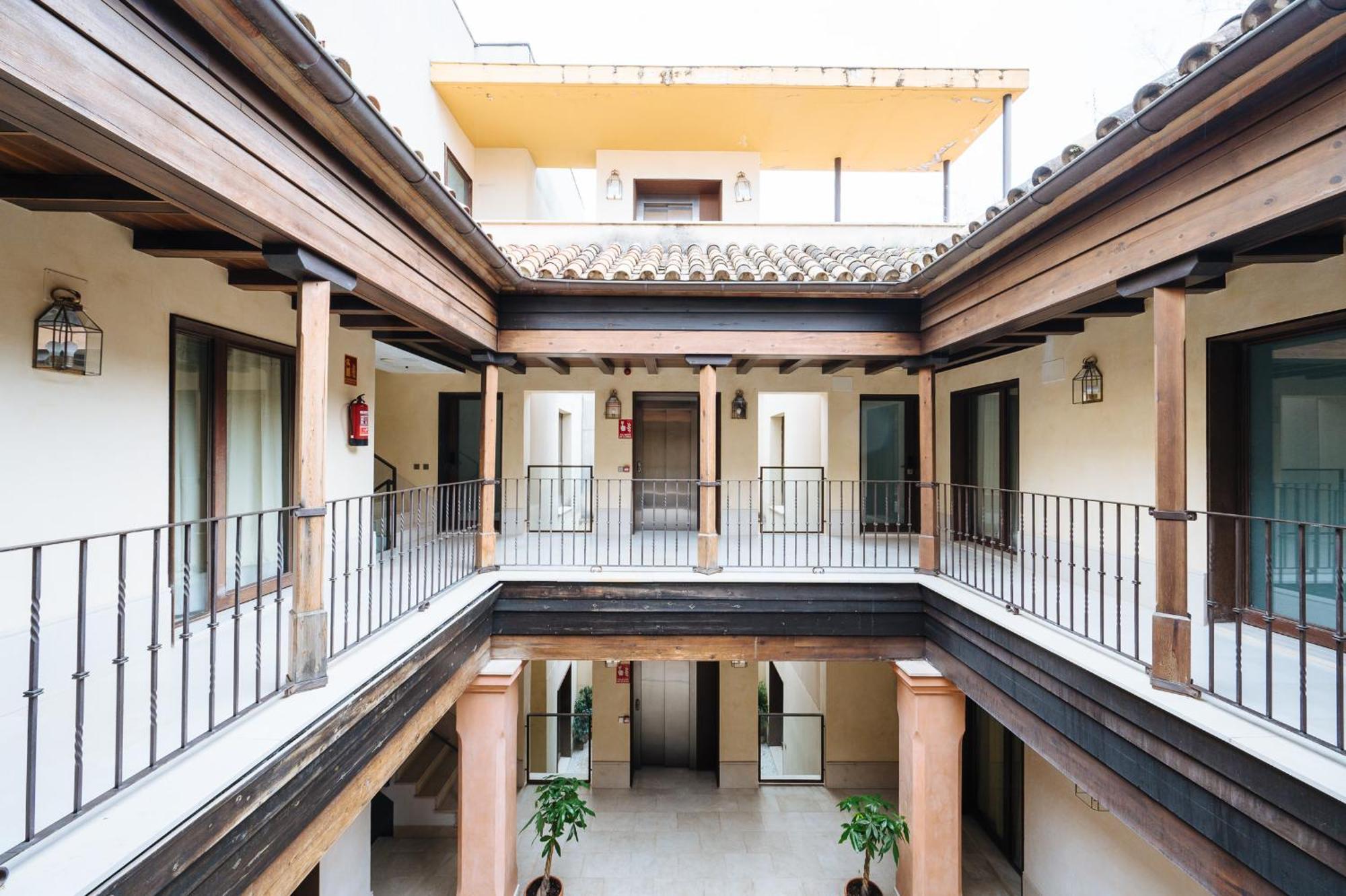 Apartamentos La Vistosona סביליה מראה חיצוני תמונה