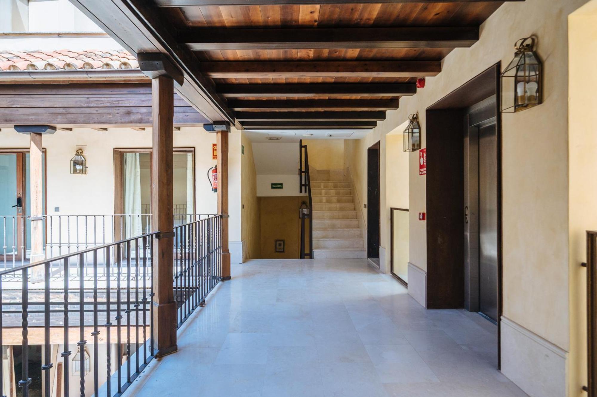 Apartamentos La Vistosona סביליה מראה חיצוני תמונה