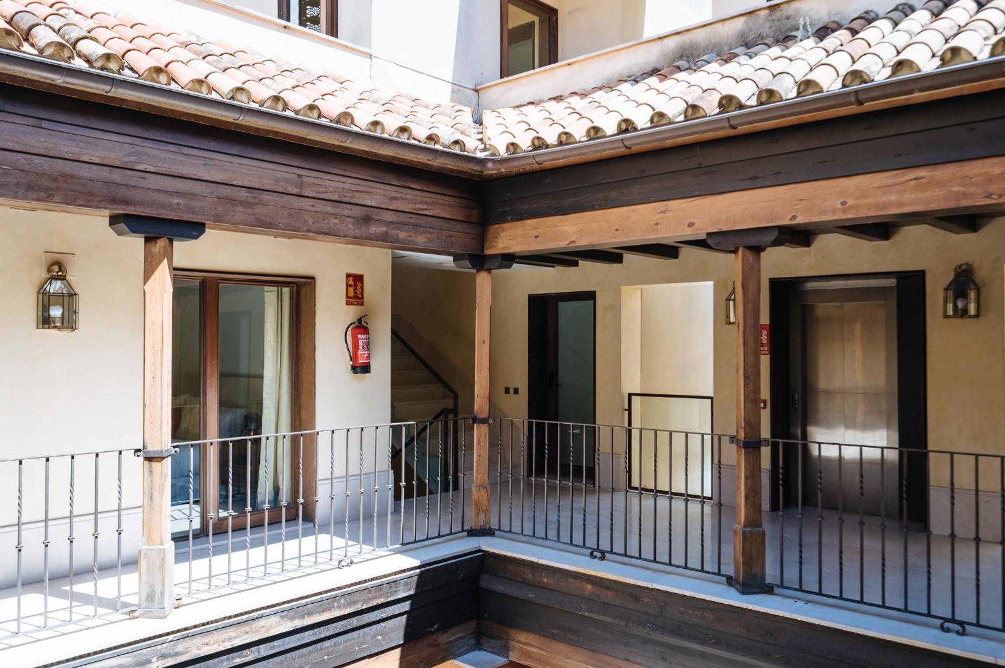 Apartamentos La Vistosona סביליה מראה חיצוני תמונה